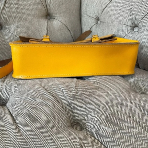 Cambridge Small Yellow Small Box Leather  Crossbody/Shoulder Bag  Silver Zip - Picture 7 of 11
